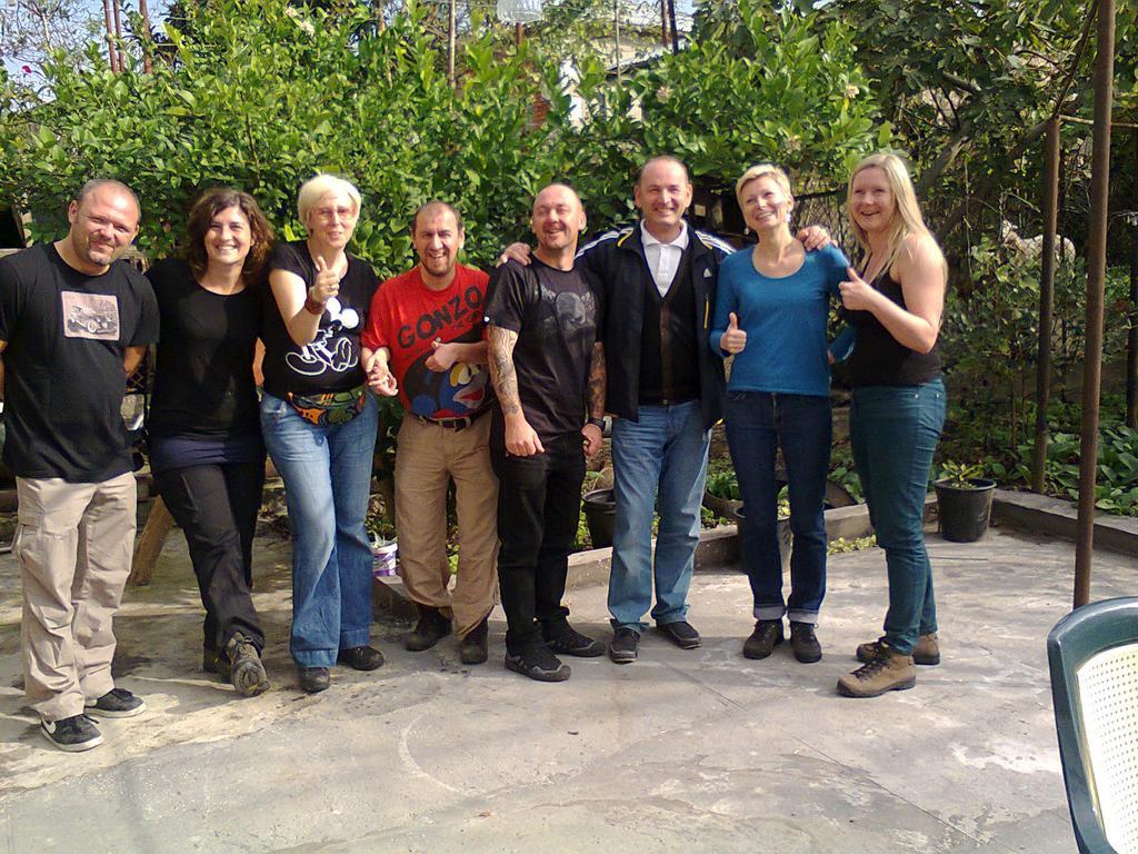 Giorgi'S Homestay Kutaisi Exterior photo