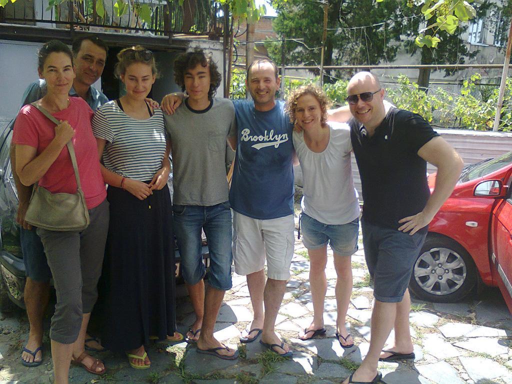 Giorgi'S Homestay Kutaisi Exterior photo