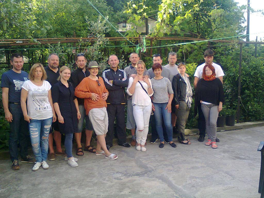 Giorgi'S Homestay Kutaisi Exterior photo