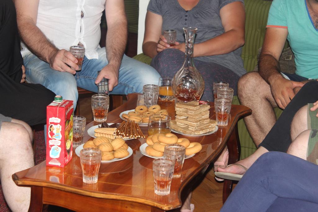 Giorgi'S Homestay Kutaisi Exterior photo