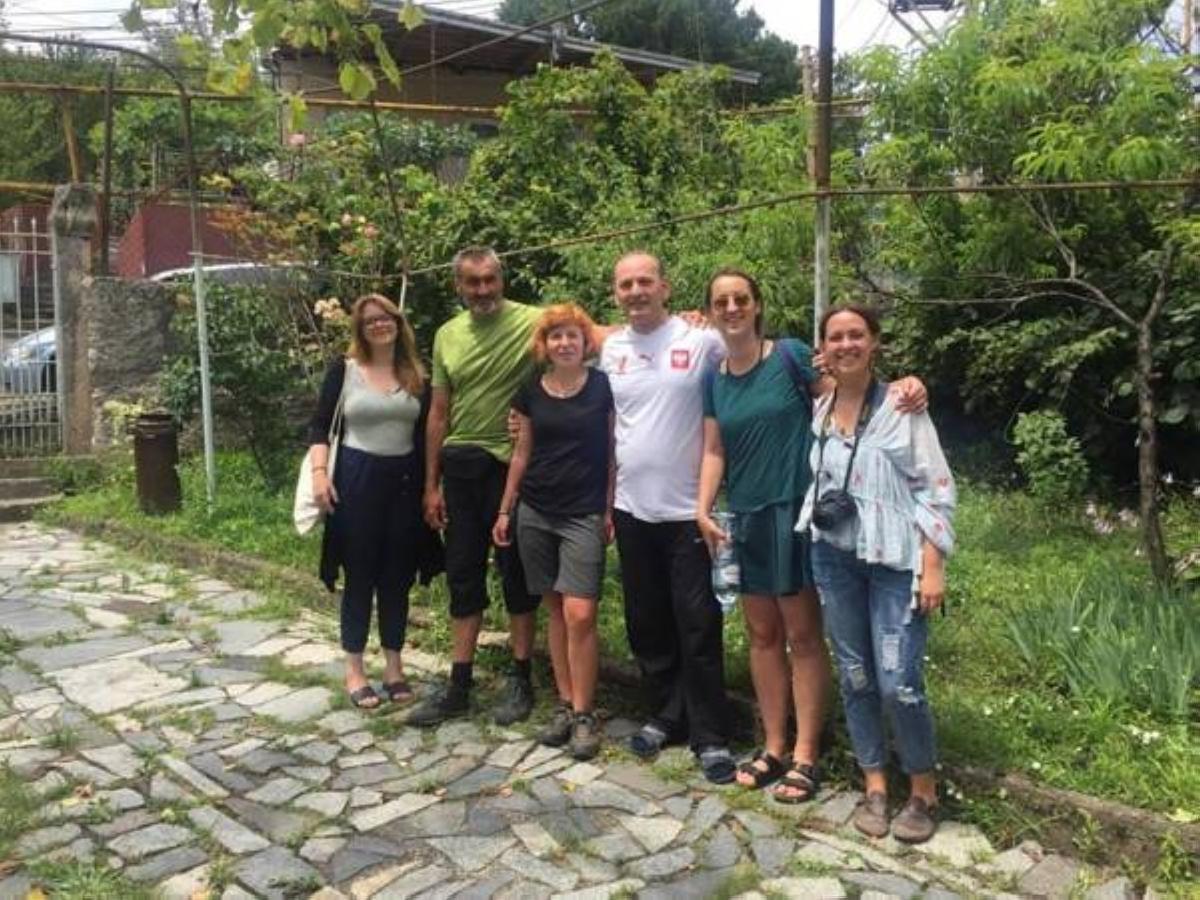 Giorgi'S Homestay Kutaisi Exterior photo