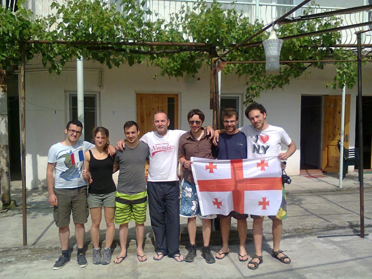 Giorgi'S Homestay Kutaisi Exterior photo